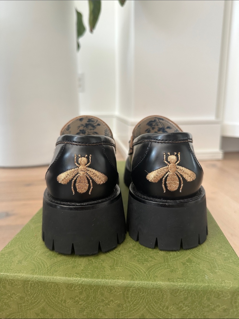 Gucci Black Leather Horsebit Loafers with Gold Hardware - Picture 11 of 11